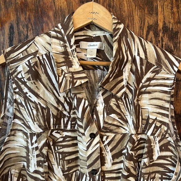 CJBanks cj banks plus size 2x tan beige vest button down palm leave pattern - Picture 3 of 5
